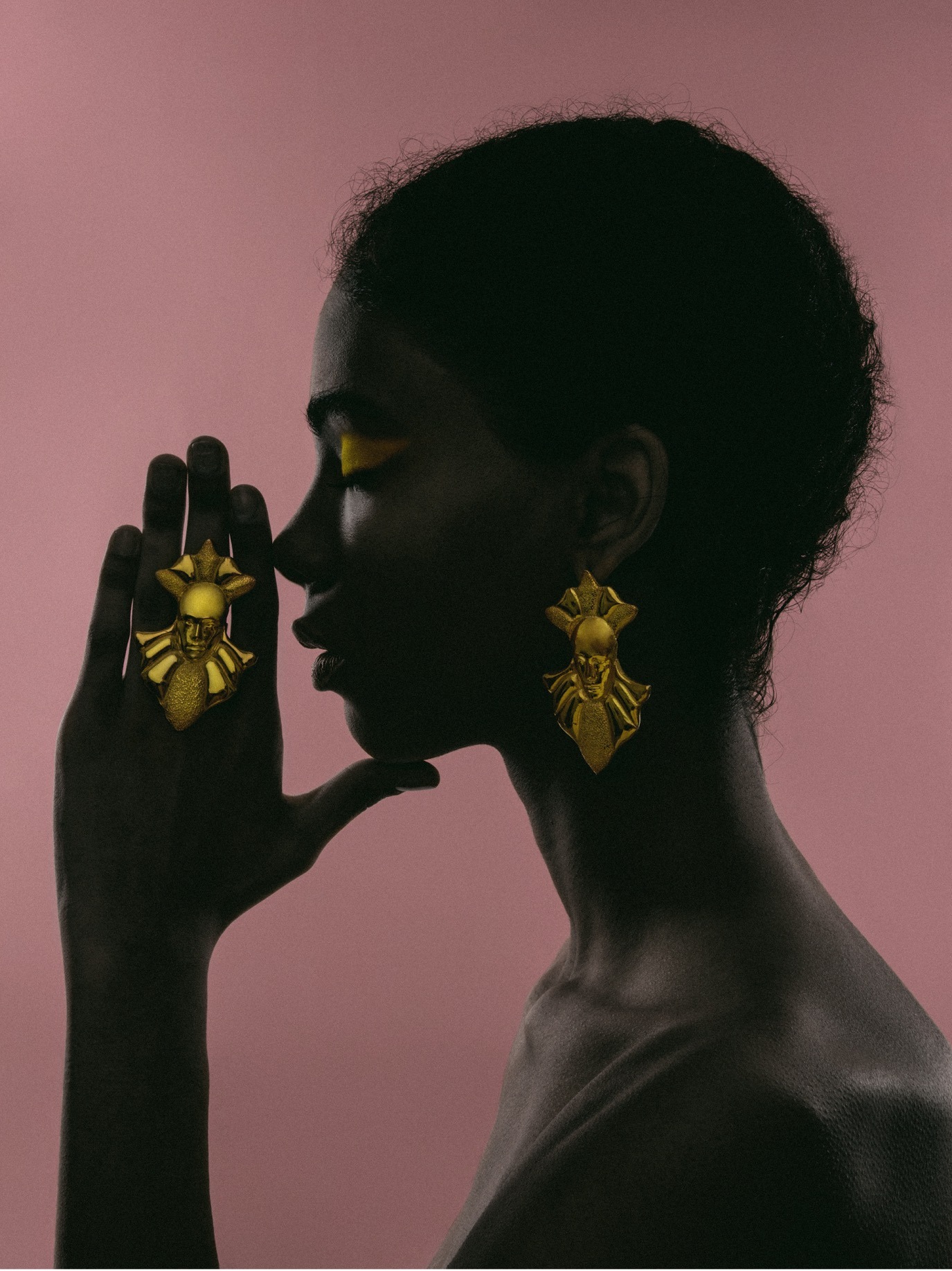 Queen Earrings